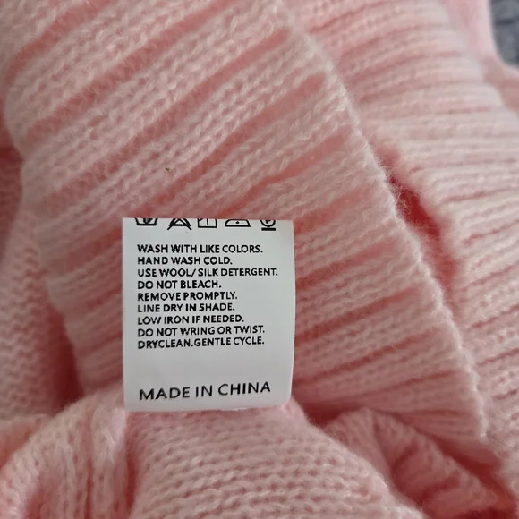 Pink V-Neck Cardigan Sweater XL - Fits Like Large - Picture 7 of 8